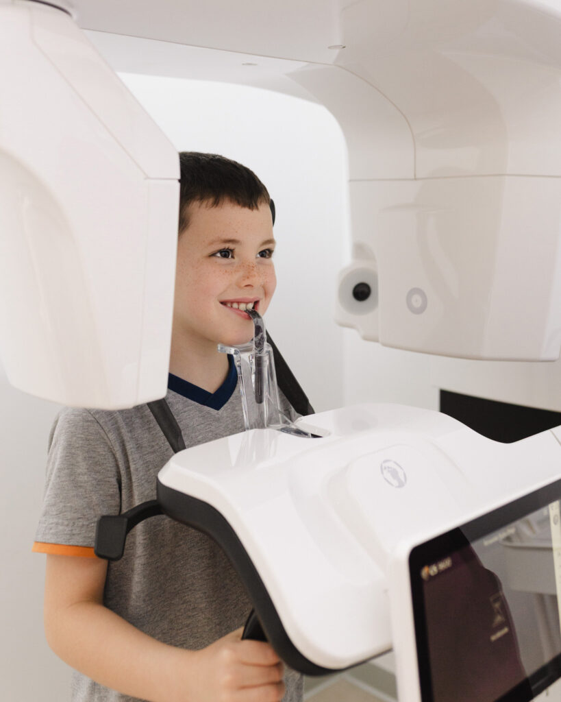 CBCT 3D Radiografía Dental 3D en Clínica Dental Oviedo - Miguel Gonzaéz - Para Niños